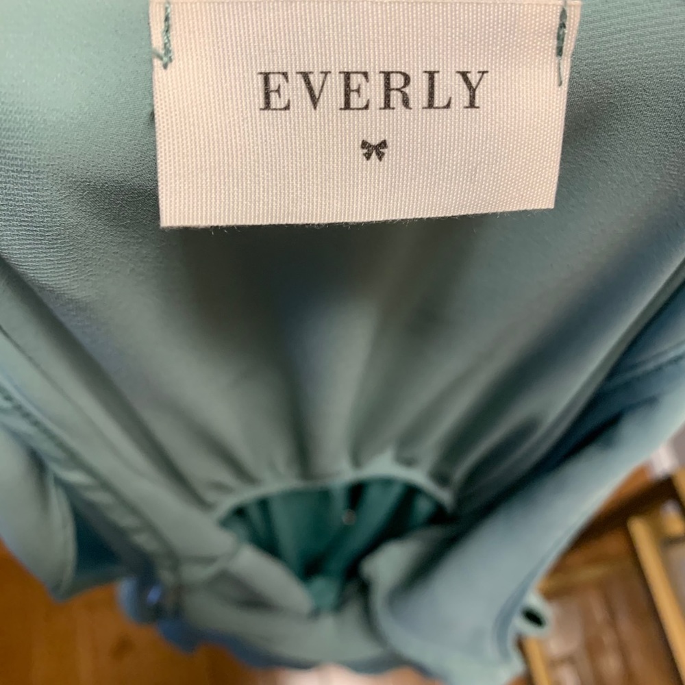 Dress - Picture 2 of 6